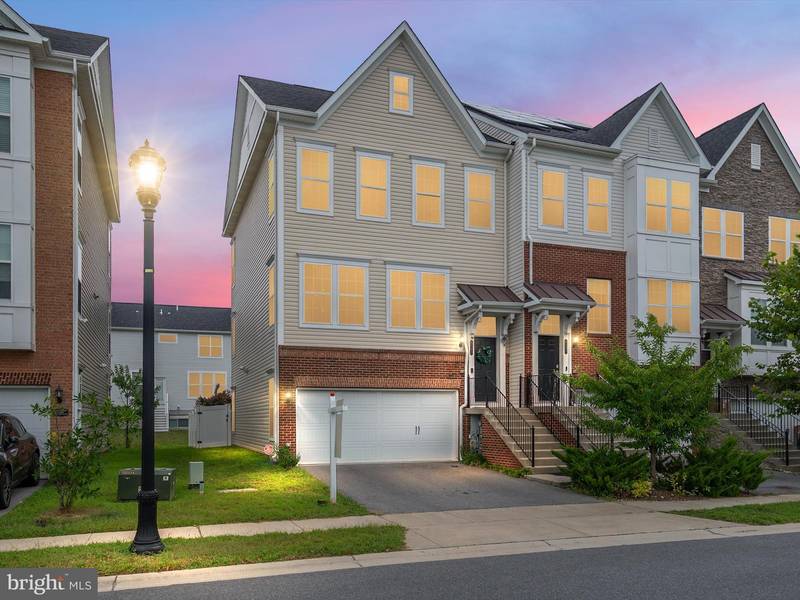 8243 MEADOWOOD DR, Hanover, MD 21076