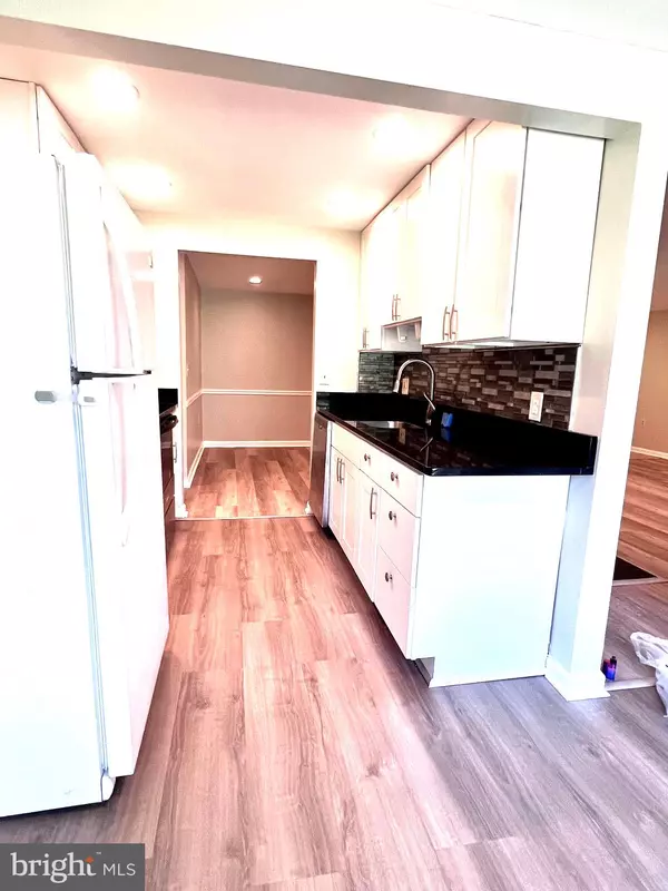 Germantown, MD 20874,18141 CHALET DR #23-103