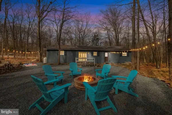 Pocono Lake, PA 18347,104 WHITE PINE DR