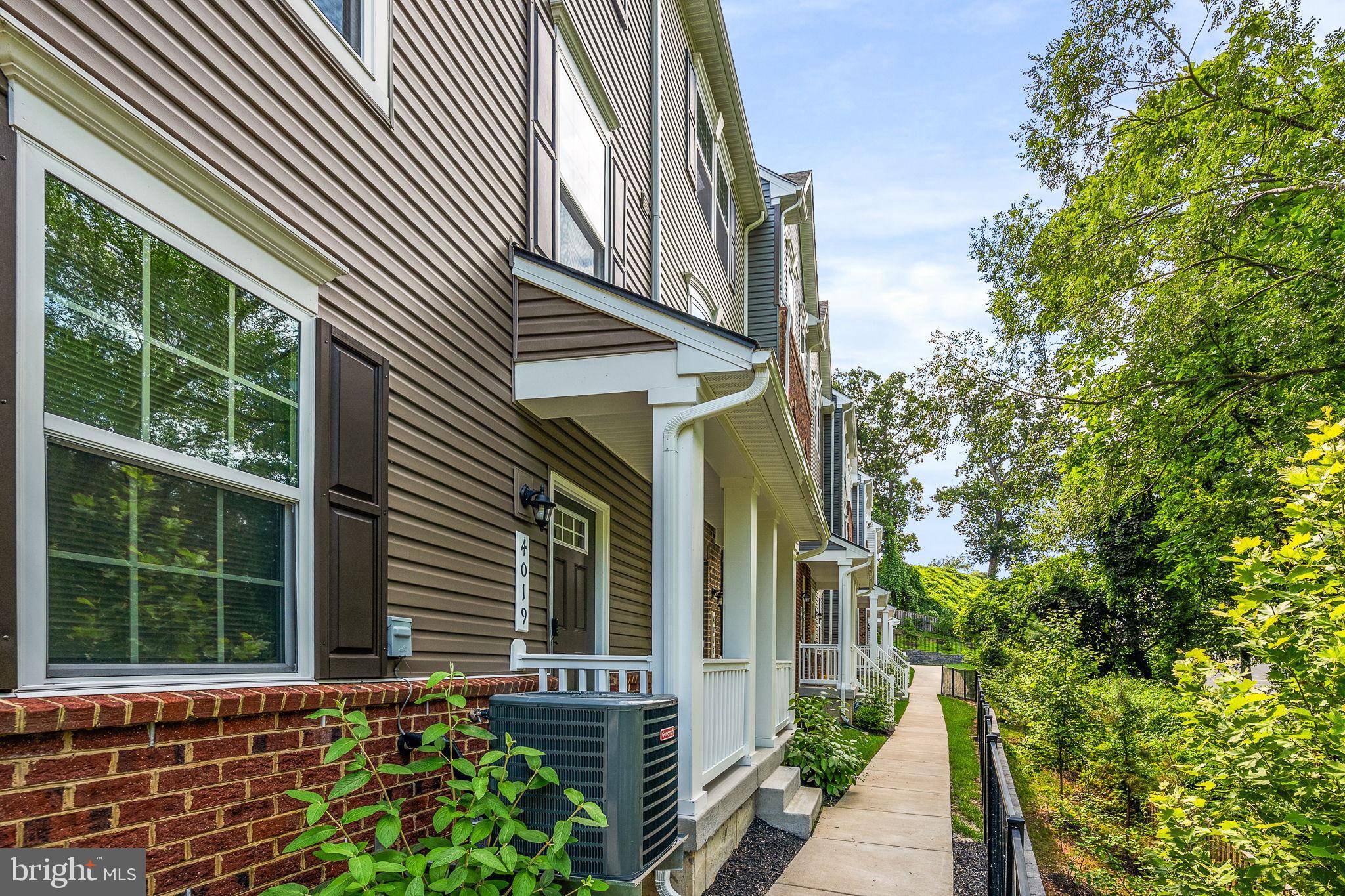 Triangle, VA 22172,4017 HOLCOMB WAY