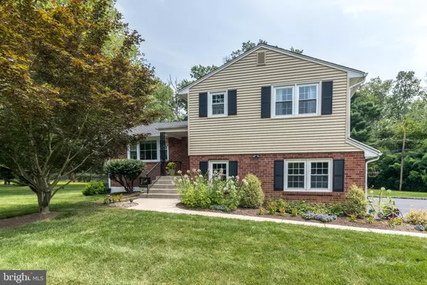 Blue Bell, PA 19422,884 PARKWOOD RD