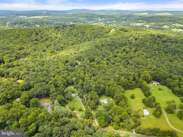 Broad Run, VA 20137,5168 SANDY STONE LN