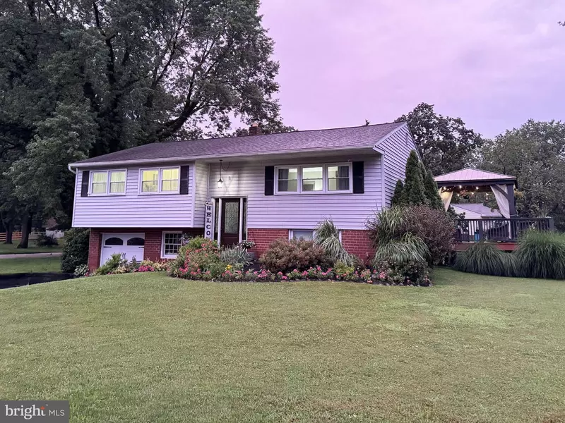 634 SANDRA LN, Phoenixville, PA 19460