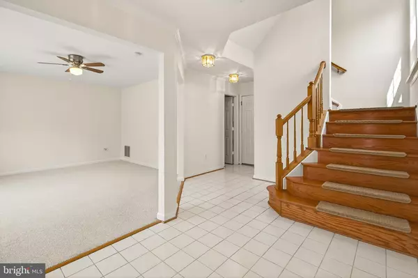 Ashburn, VA 20147,43722 CADBURY TER