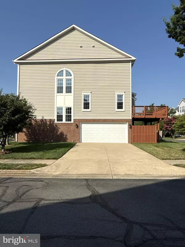 Ashburn, VA 20147,43722 CADBURY TER