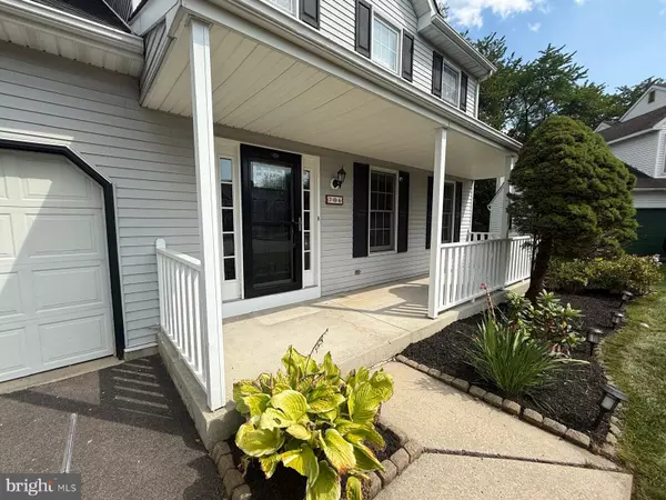 Royersford, PA 19468,706 COLIN CT