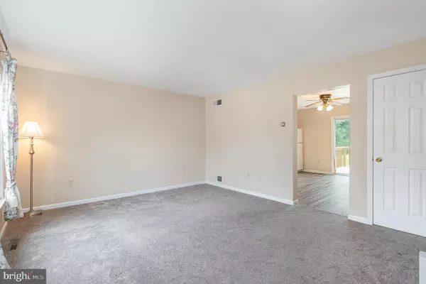 Harrisburg, PA 17113,932 MONROE ST