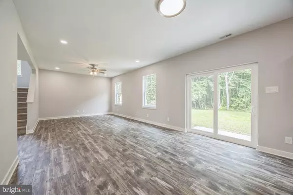 Carneys Point, NJ 08069,31 N MILLER AVE