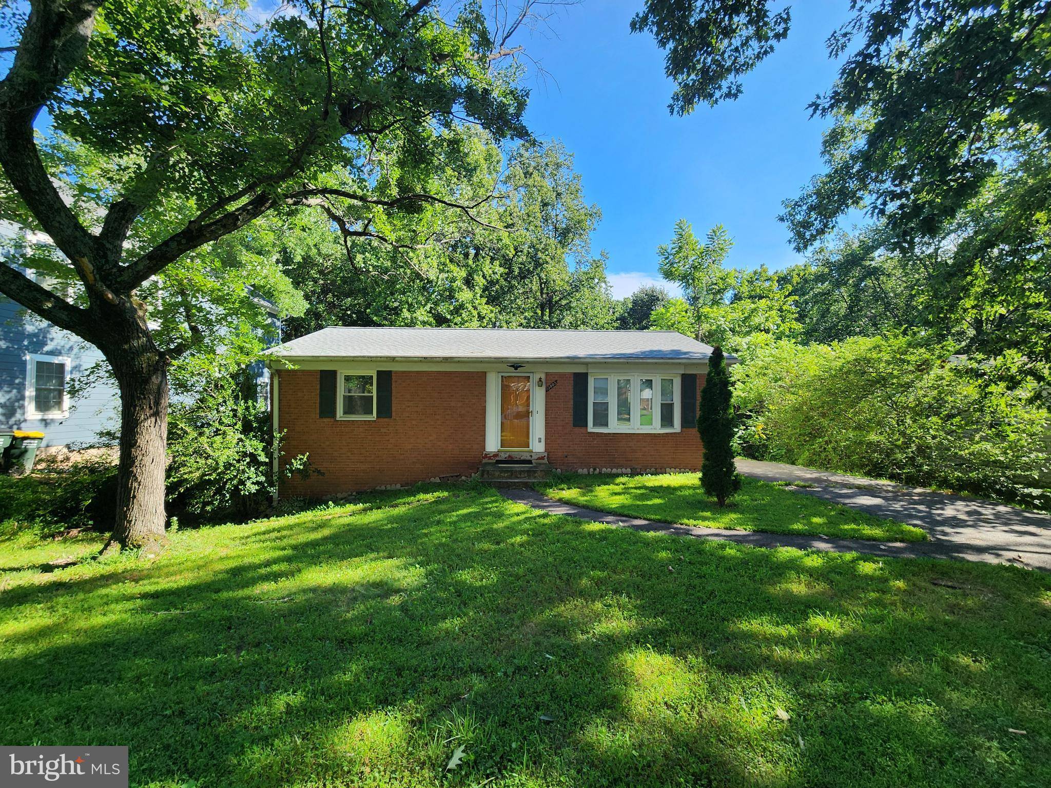 13805 FULMER DR, Chantilly, VA 20151