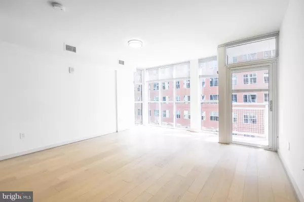 Washington, DC 20003,1025 1ST ST SE #709