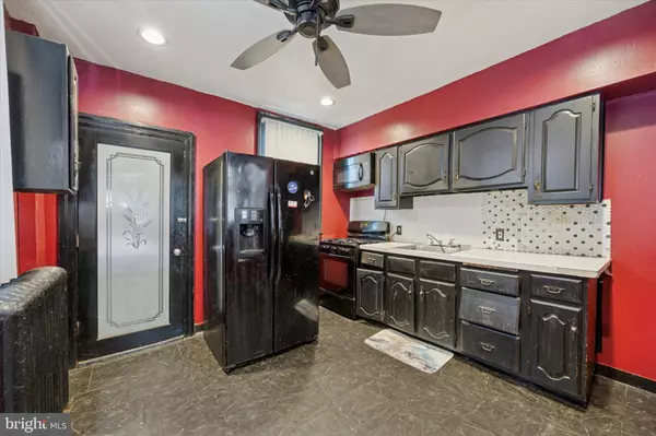 Philadelphia, PA 19143,5630 LARCHWOOD AVE