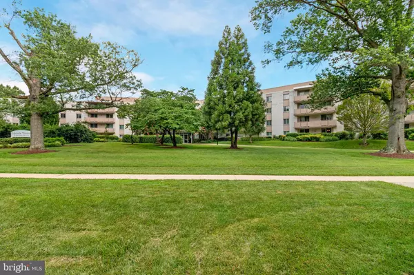 Bethesda, MD 20817,7501 DEMOCRACY BLVD #414