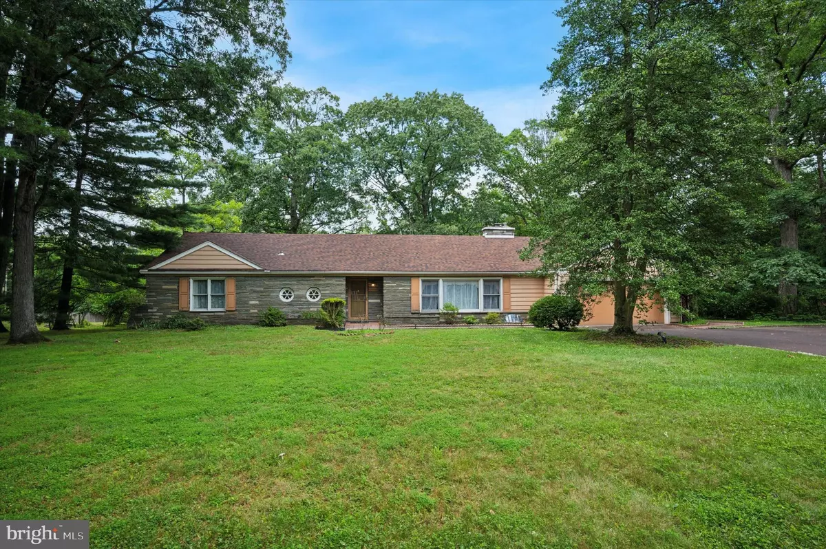 Fort Washington, PA 19034,240 DRESHERTOWN RD