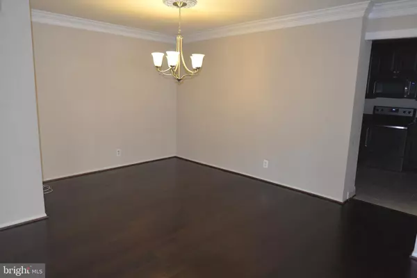 Mclean, VA 22102,8360 GREENSBORO #117