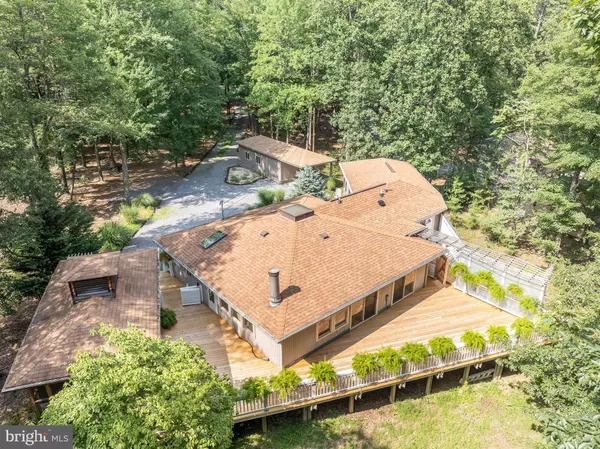 Hedgesville, WV 25427,83 SHAWNEE TRL