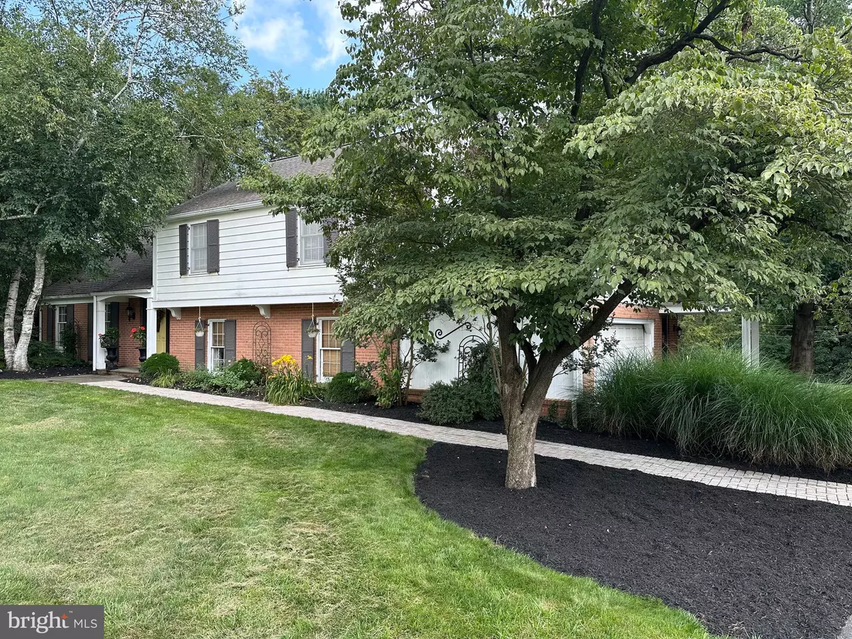 Lancaster, PA 17601,1354 COUNTRY CLUB DR