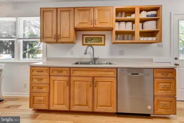 Ocean View, DE 19970,38646 WOOD LN