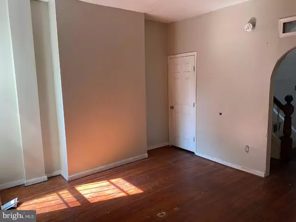 Baltimore, MD 21216,1923 N LONGWOOD ST N