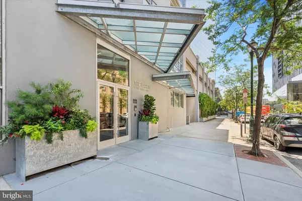 Philadelphia, PA 19103,2200 ARCH ST #1009