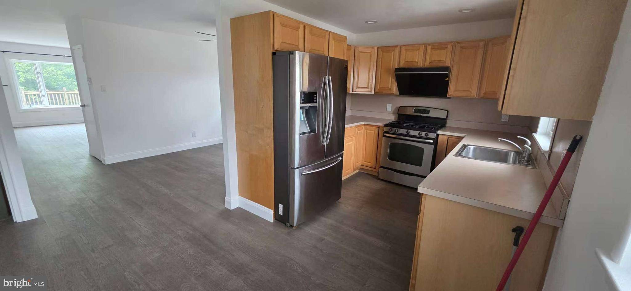 Philadelphia, PA 19152,2876 WALNUT HILL ST