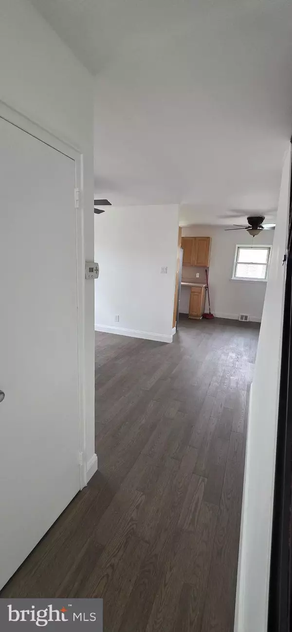 Philadelphia, PA 19152,2876 WALNUT HILL ST