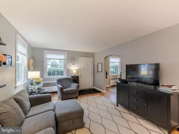 Havertown, PA 19083,232 WALNUT HILL LN