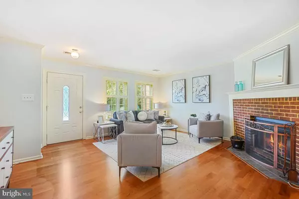 Alexandria, VA 22314,907 FRANKLIN ST