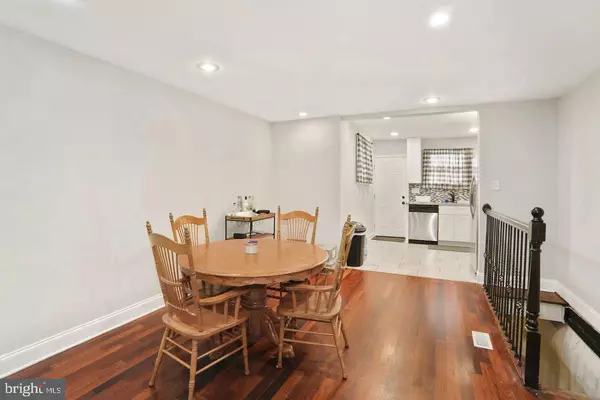 Philadelphia, PA 19145,2031 S BEECHWOOD ST