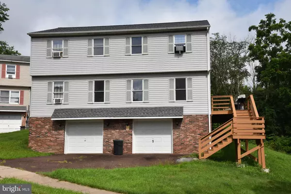 3-4 HILLCREST PL, Sellersville, PA 18960