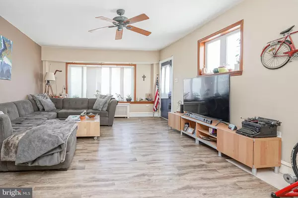 Philadelphia, PA 19111,1919 LANSING ST