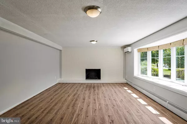 Mclean, VA 22101,6212 LOCH RAVEN DR
