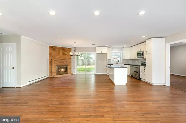 Fredericksburg, VA 22401,410 DEERWOOD DR