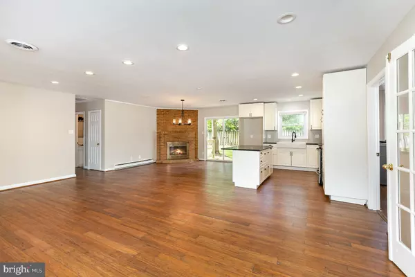 Fredericksburg, VA 22401,410 DEERWOOD DR