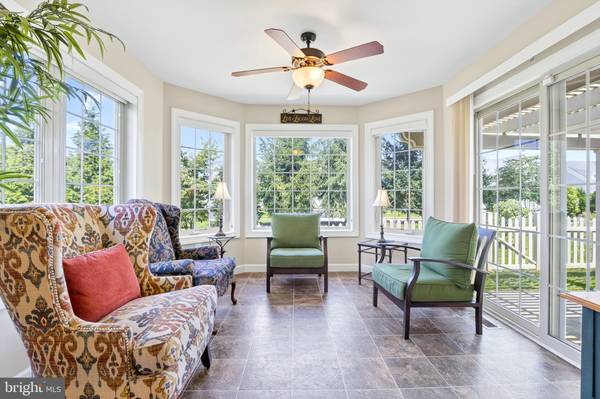 Mount Joy, PA 17552,5263 OAK LEAF DR