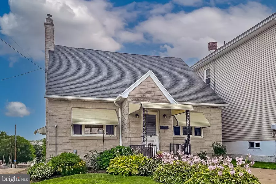 739 GRANT ST, Hazleton, PA 18201