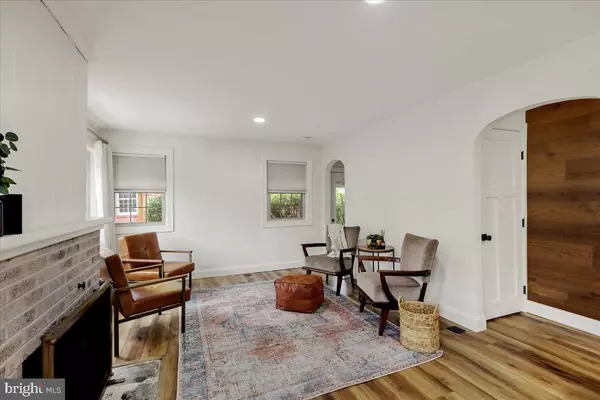 Columbia, PA 17512,564 POPLAR ST