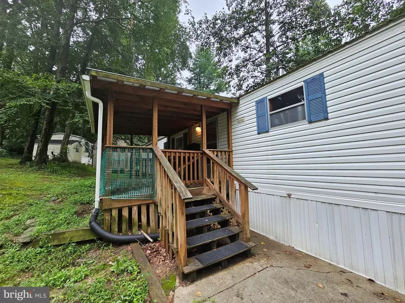309 POPLAR LN, New Providence, PA 17560