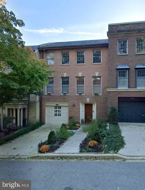 2757 UNICORN LN NW, Washington, DC 20015