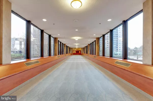 Falls Church, VA 22041,5505 SEMINARY RD #1707N