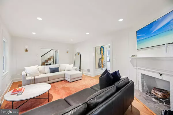 Baltimore, MD 21210,5007 GREENLEAF RD