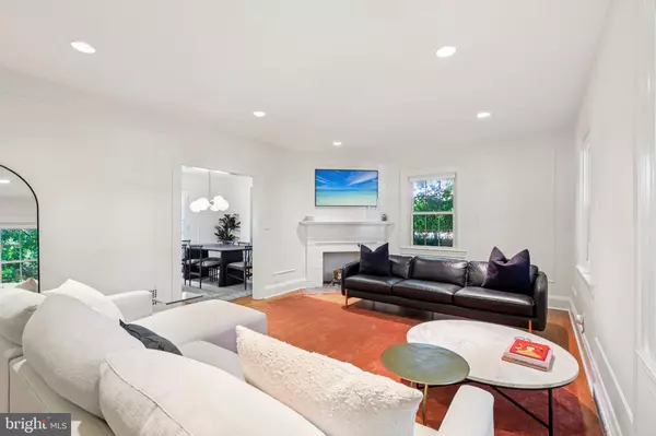 Baltimore, MD 21210,5007 GREENLEAF RD