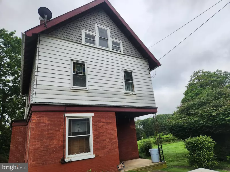 1036-1040 E KING ST, Lancaster, PA 17602