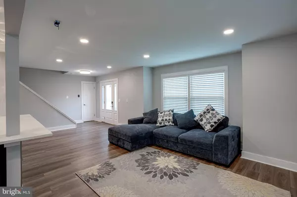 Cinnaminson, NJ 08077,2213 CHESTNUT HILL DR