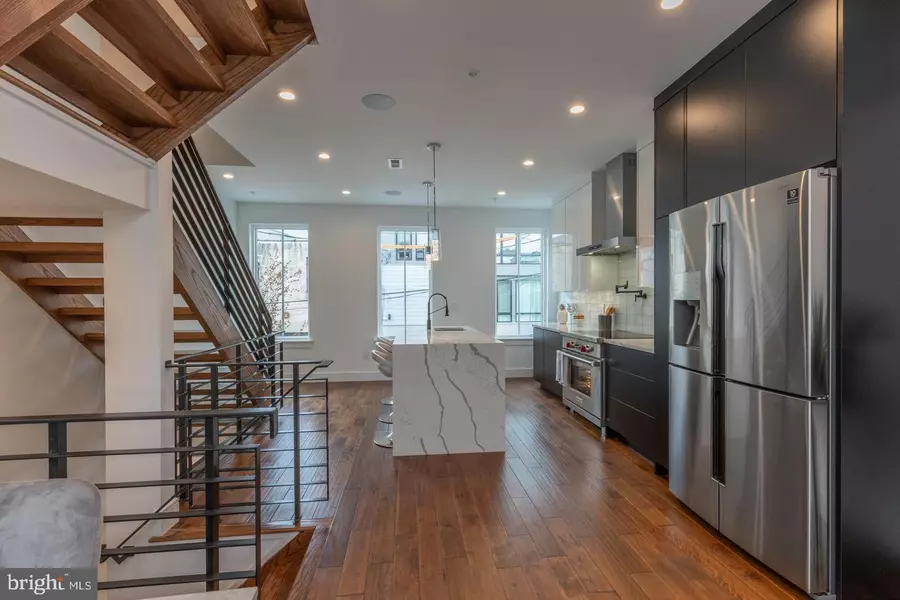 1111 E DUNTON ST, Philadelphia, PA 19123