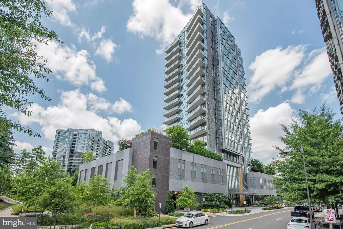 Mclean, VA 22102,7887 JONES BRANCH DR #1004