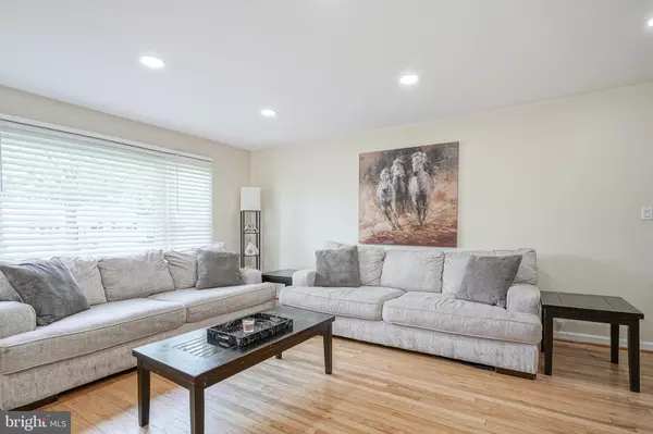 Delran, NJ 08075,411 ARCH ST