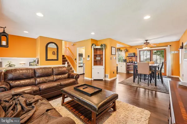 Marlton, NJ 08053,37 SPINNING WHEEL LN