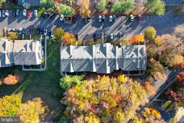 Hamilton, NJ 08619,23 VERSAILLES CT