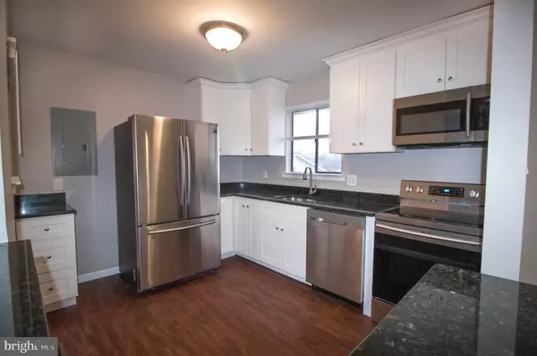Manassas, VA 20110,9327 WOODLEA CT