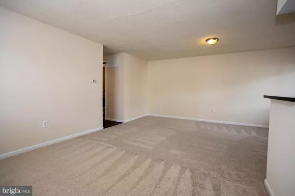 Manassas, VA 20110,9327 WOODLEA CT